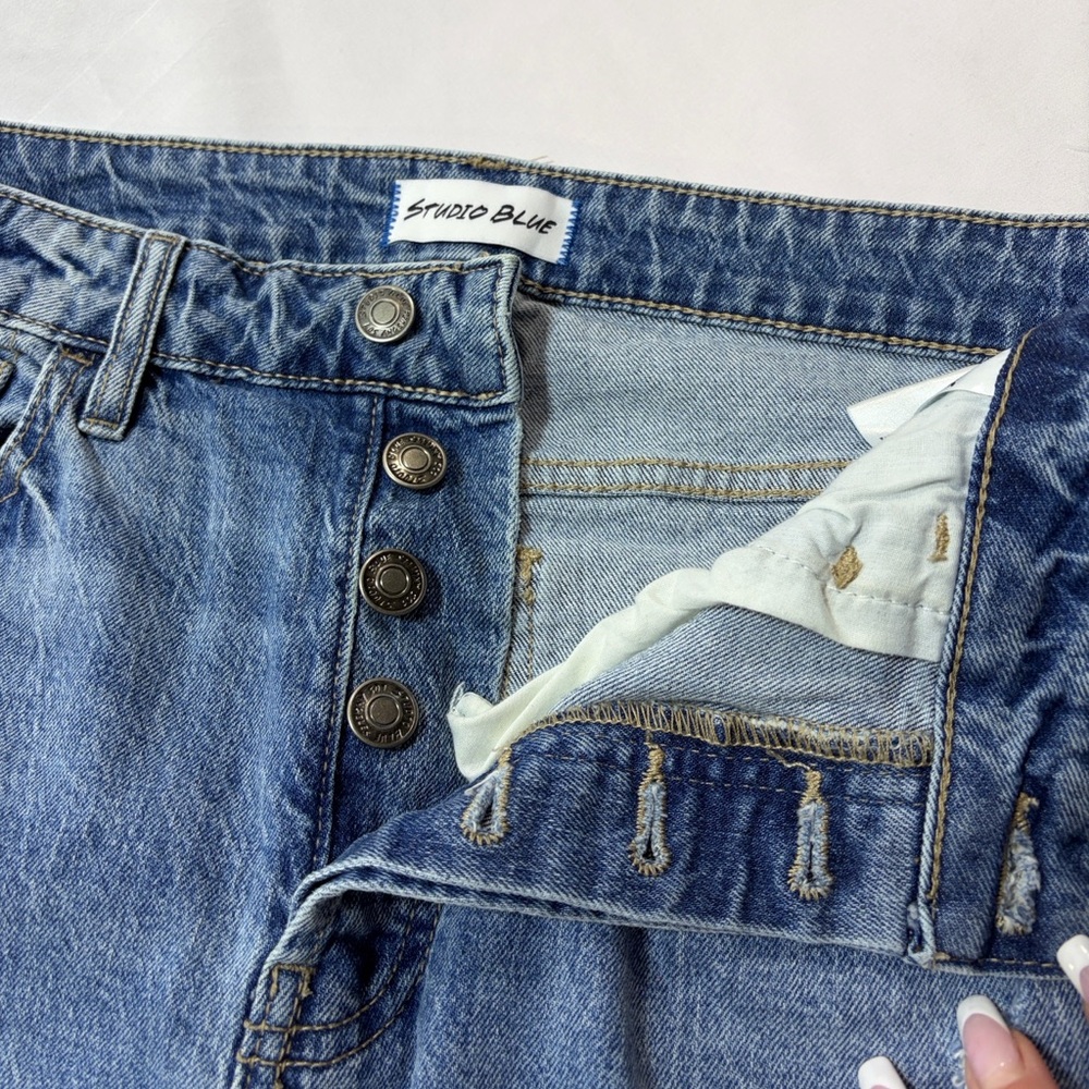 Studio blue women’s straight leg boyfriend jeans size 29 - Picture 3 of 10